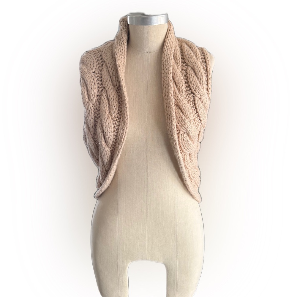 Bebe Acrylic Wool Blend Cream Sweater Shrug With Shimmer. Size Medium